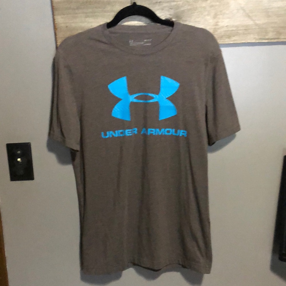 Under Armour heat gear t shirt top